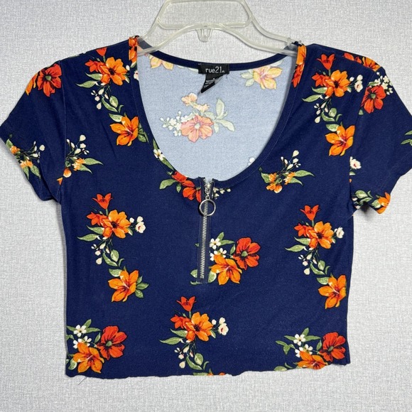 Rue21 Tops - Rue21 Shirt Juniors Small Blue Floral Scoop Neck Zip Front Cropped‎ Top Stretch